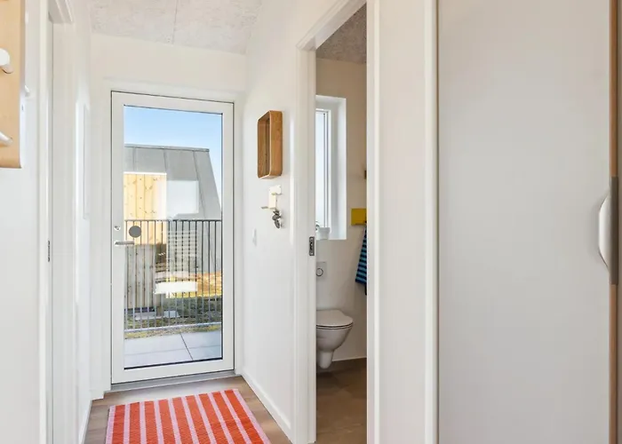 1135 Hébergement de vacances *